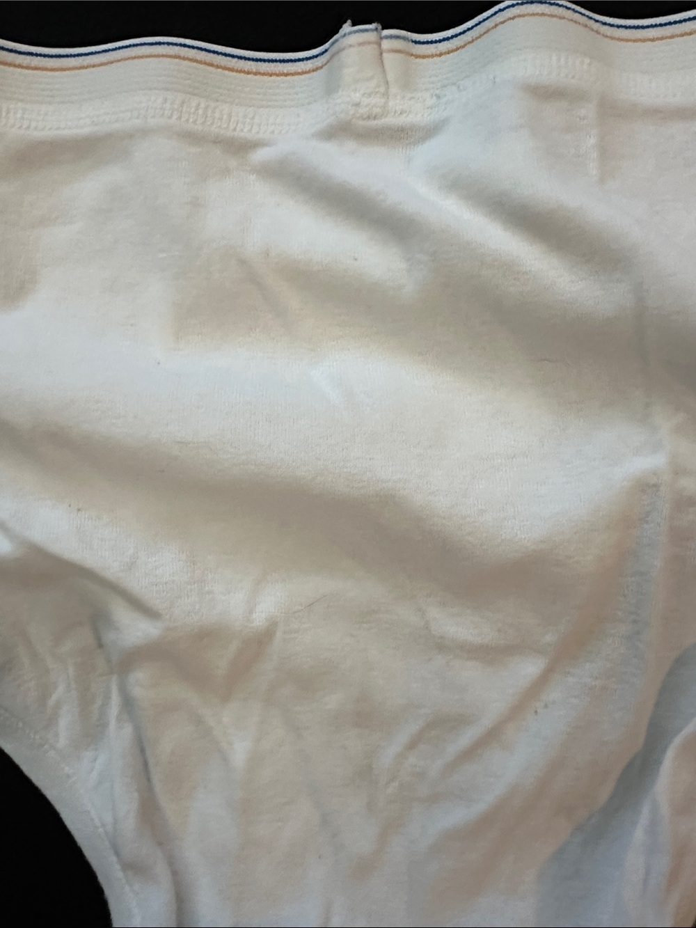 Fruit of the Loom Men's White Briefs with Branded Waistband - Picture 4 of 5